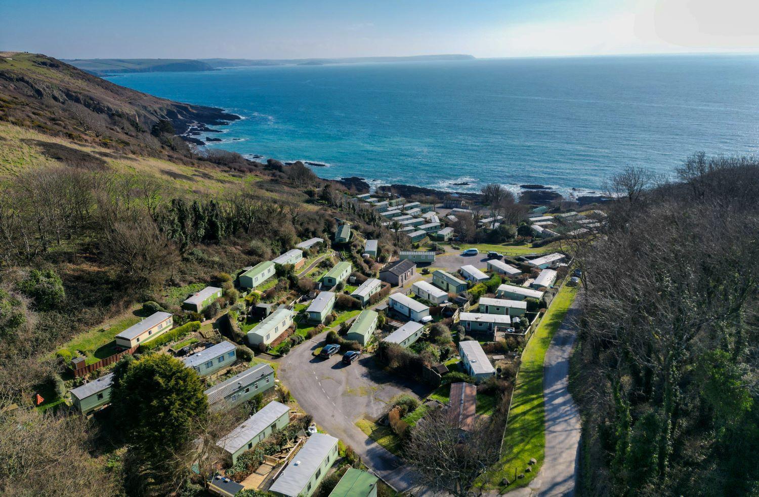 Вилла Revelstoke Park House Noss Mayo Экстерьер фото